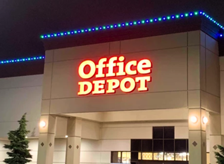 outdoor commercial lighting